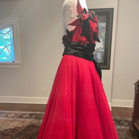 Luxury MICHEL-TELLIN DESIGNER PARIS Gown Worn Once 100%silk Video - Picture 5 of 14